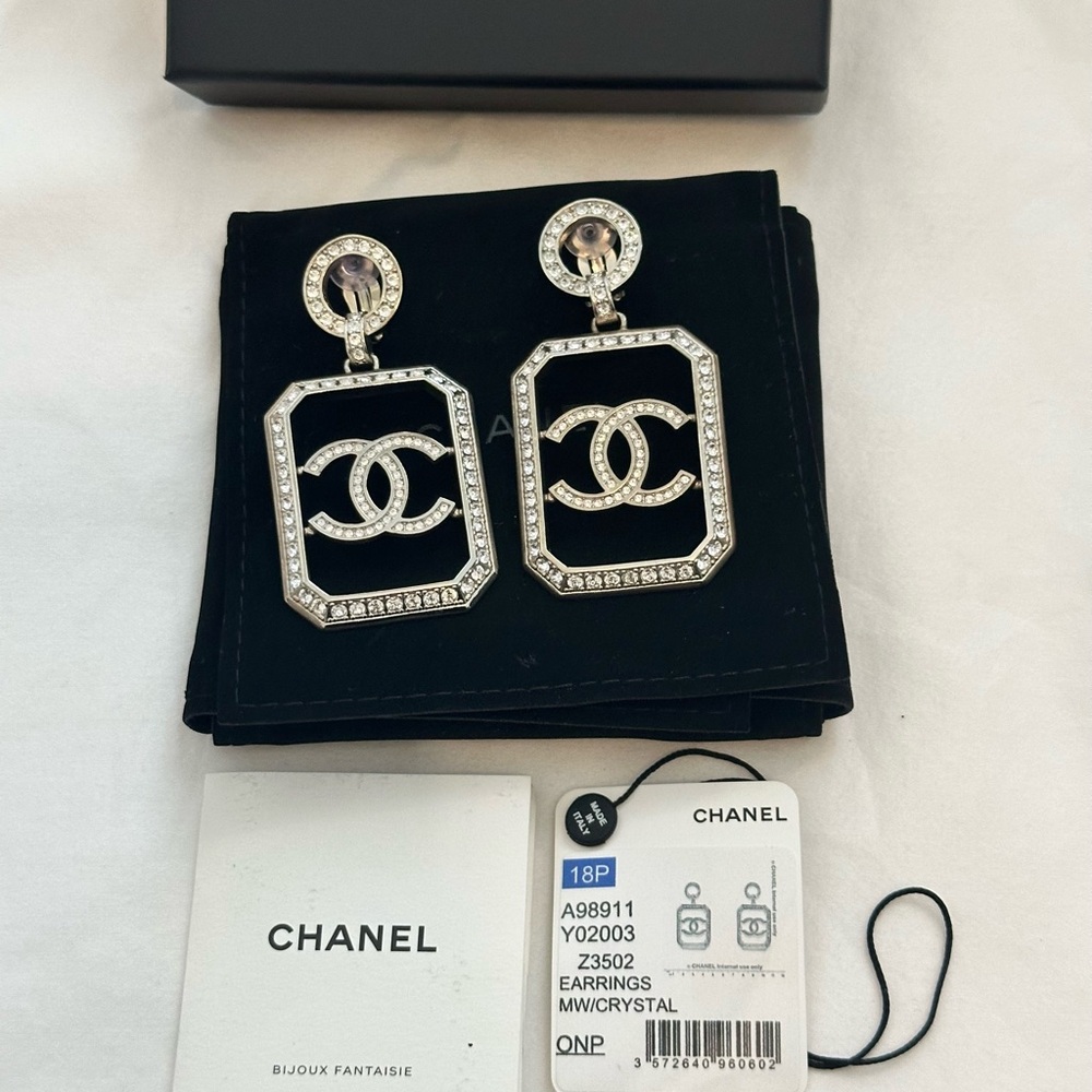 Chanel Silver Crystal Interlocking Cc Drop Earrin… - image 7